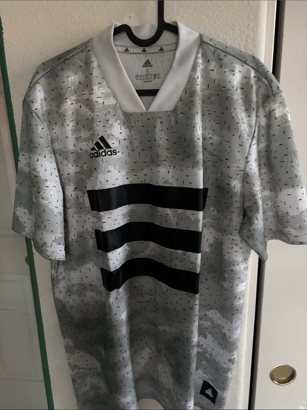 adidas Men’s White & Black Graphic Soccer Jersey